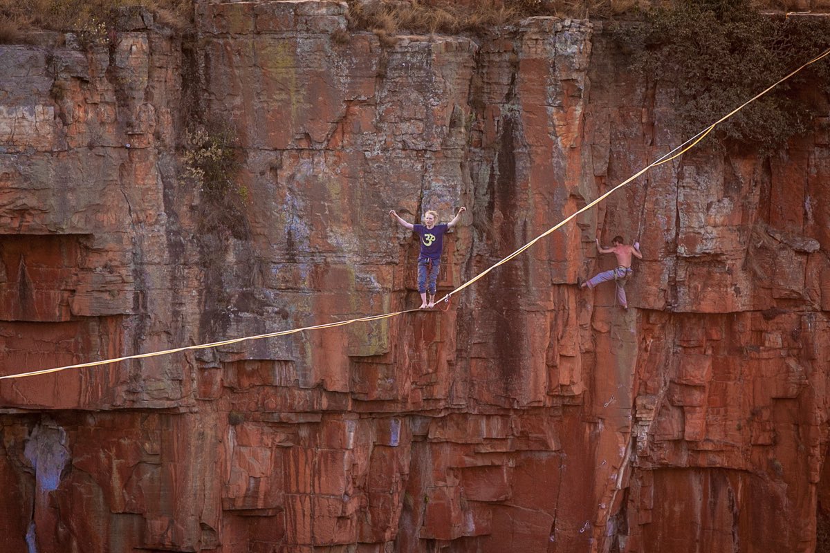 Tim Slab highlining in 2016 on Kaalbooi, Mayhem Mountain